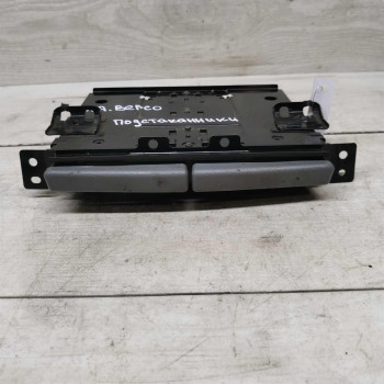 Подстаканник Toyota Avensis Verso I