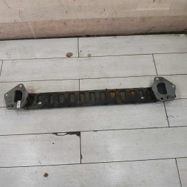 Усилитель переднего бампера Toyota Avensis Verso I дорестайлинг