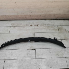 Декоративная накладка жабо дождевик водоотводящий щиток Volkswagen Passat B5