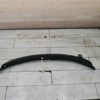 Декоративная накладка жабо дождевик водоотводящий щиток Volkswagen Passat B5 Декоративная накладка жабо дождевик водоотводящий щиток Volkswagen Passat B5