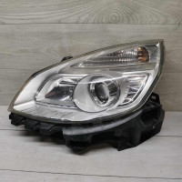 Фара передняя левая Renault Scenic 2 рестайлинг Фара передняя левая Renault Scenic 2 рестайлинг