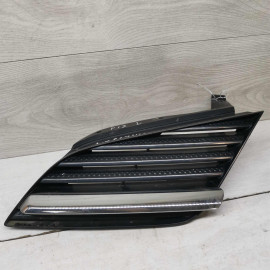 Решётка радиатора левая Nissan Primera P12