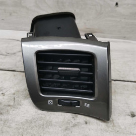 Дефлектор обдува салона правый Toyota Avensis Verso I