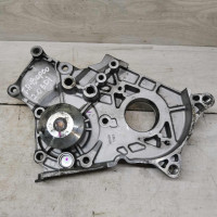 Насос водяной крышка двигателя Toyota Avensis Verso I