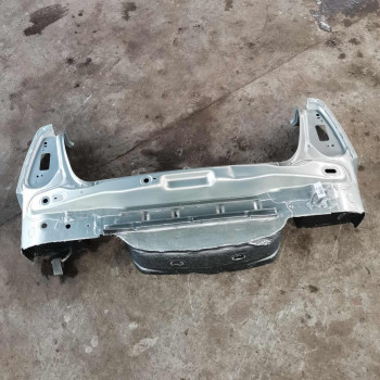 Задняя часть Renault logan I