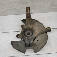 Кулак поворотный передний правый Renault logan I