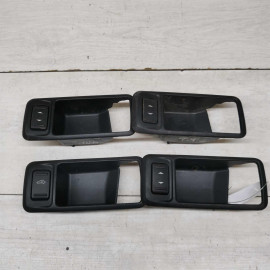Кнопка стеклоподъёмника Ford Focus II Кнопка стеклоподъёмника Ford Focus II