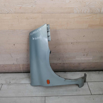 Крыло переднее правое Renault Symbol I Крыло переднее правое Renault Symbol I