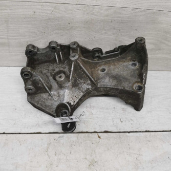 Кронштейн генератора, гидроусилителя Renault Symbol I