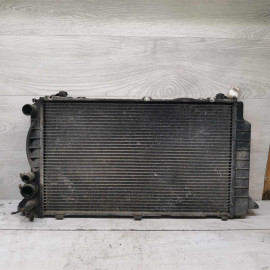 Радиатор основной Audi 80 B4