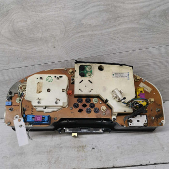 Панель приборов щиток Audi 80 B4