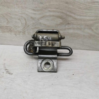 Петля двери передняя нижняя Audi 80 B4, Audi 80 b3