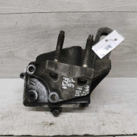 Кронштейн двигателя правый Ford Fusion, Ford Fiesta, Ford Focus II, Ford c-max