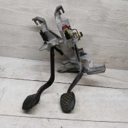 Педальный узел педаль Audi 80 B4