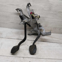 Педальный узел педаль Audi 80 B4