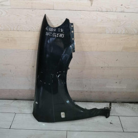 Крыло переднее правое Kia Carnival I рестайлинг, дефект  на фото 2.9 tdi Kia Carnival 1 рестайлинг 2006гв