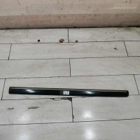 Молдинг двери передний правый Kia Carnival I рестайлинг, дефект