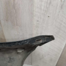 Бампер передний Kia Carnival I рестайлинг, дефекты