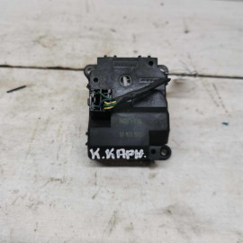 Моторчик заслонки печки сервопривод Kia Carnival I рестайлинг