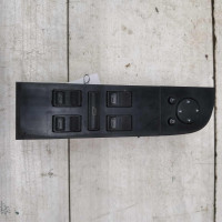 Блок управления стеклоподъёмниками Audi 100 C3 Блок управления стеклоподъёмниками Audi 100 C3