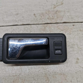 Ручка двери внутренняя задняя правая Audi 100 C3 Ручка двери внутренняя задняя правая Audi 100 C3