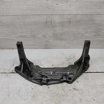 Кронштейны Audi 100 C4, Audi 100 C3