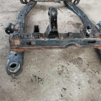 Балка передняя подрамник Kia Carnival I рестайлинг Балка передняя подрамник Kia Carnival I рестайлинг