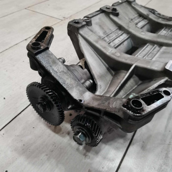 Насос двигателя масляный Kia Carnival I рестайлинг Насос двигателя масляный Kia Carnival I рестайлинг