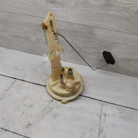 Датчик уровня топлива Audi 100 C3