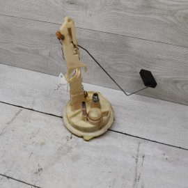 Датчик уровня топлива Audi 100 C3 Датчик уровня топлива Audi 100 C3