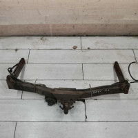 Фаркоп Audi 80 B4Универсал прицепное устройство МКПП Audi 80 B4 1994гв б/у цена 6000 универсал