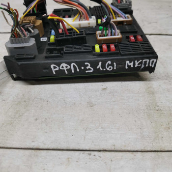 Блок предохранителей Renault Fluence I Блок предохранителей Renault Fluence I