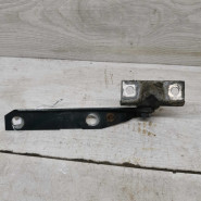 Петля капота левая Audi 80 B4 Петля капота левая Audi 80 B4