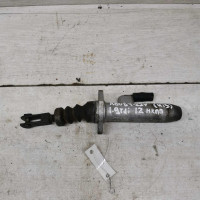 Цилиндр сцепления главный Audi 80 B4 Цилиндр сцепления главный Audi 80 B4