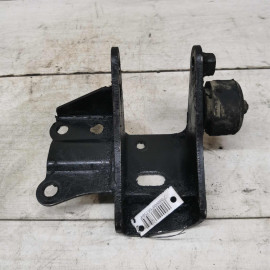 Кронштейн МКПП Toyota Avensis Verso I Кронштейн МКПП Toyota Avensis Verso I