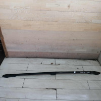 Рейлинг крыши правый Kia Carnival I рестайлинг