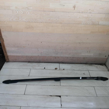 Рейлинг крыши правый Kia Carnival I рестайлинг