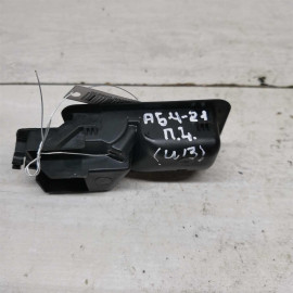 Ручка двери внутренняя передняя левая Audi 80 B4 Ручка двери внутренняя передняя левая Audi 80 B4