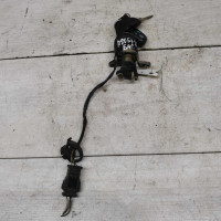 Замок багажника личинка с ключом Audi 80 B4