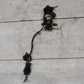 Замок багажника личинка с ключом Audi 80 B4 Замок багажника личинка с ключом Audi 80 B4