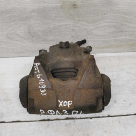 Суппорт передний левый Renault Fluence I