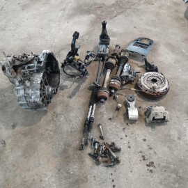 Свап комплект Volkswagen Sharan, Seat Alhambra, дефект ами. Есть мелкие люфты в шрусах. Кронштейн выбора передач на приварен сваркой к штоку. 1.9 TDI AUY шестиступенчатая Volkswagen Sharan Seat Alhambra Свап комплект Volkswagen Sharan, Seat Alhambra, дефект ами. Есть мелкие люфты в шрусах. Кронштейн выбора передач на приварен сваркой к штоку. 1.9 TDI AUY шестиступенчатая Volkswagen Sharan Seat Alhambra