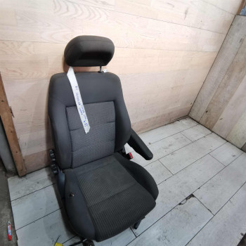 Сиденье переднее Volkswagen Sharan правое рестайлинг Сиденье переднее Volkswagen Sharan правое рестайлинг