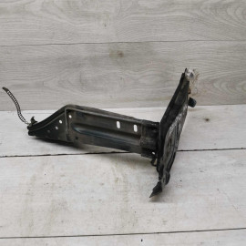 Передняя панель телевизор левая часть Audi 80 B4