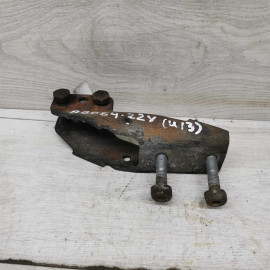 Кронштейн рулевой рейки Audi 80 B3, Audi 80 B4