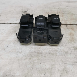 Кнопка стеклоподъёмника Toyota Avensis Verso I