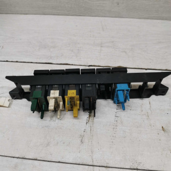 Кнопки управления Audi 100 C4 Кнопки управления Audi 100 C4