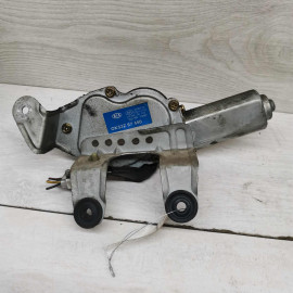 Моторчик стеклоочистителя заднего Kia Carnival I рестайлинг, дефект резьбы крепления поводка дворников 2.9 tdi Kia Carnival 1 рестайлинг 2006гв Моторчик стеклоочистителя заднего Kia Carnival I рестайлинг, дефект резьбы крепления поводка дворников 2.9 tdi Kia Carnival 1 рестайлинг 2006гв