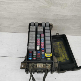 Блок предохранителей Kia Carnival I рестайлинг