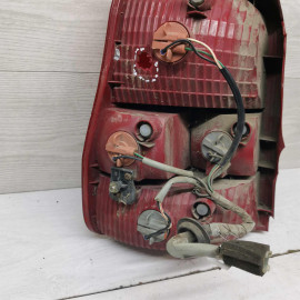 Фонарь задний Kia Carnival I рестайлинг, дефекты на фото отражено 2.9 tdi Kia Carnival 1 рестайлинг 2006гв Фонарь задний Kia Carnival I рестайлинг, дефекты на фото отражено 2.9 tdi Kia Carnival 1 рестайлинг 2006гв